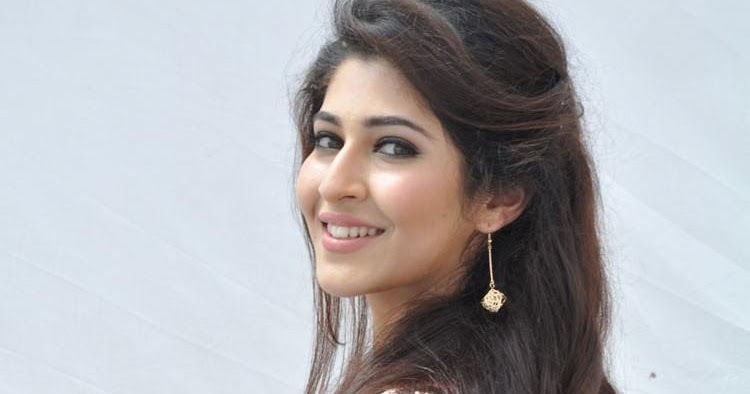 High Quality Bollywood Celebrity Pictures Sonarika Bhadoria Looks Super Sexy At The Launch Of