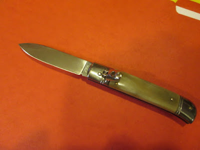 Lever Lock Automatic Knife Horn handle, A Beltrame