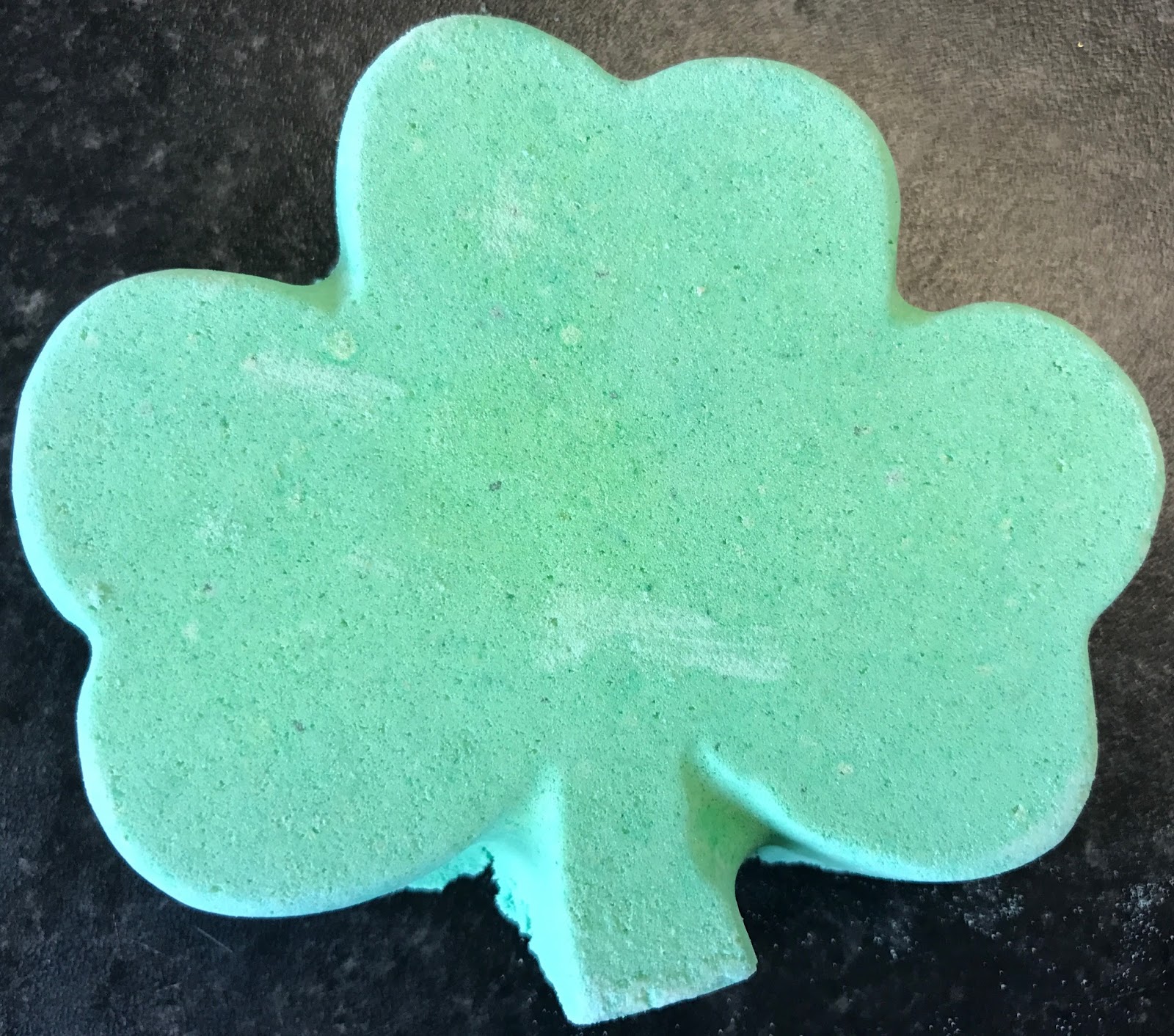 All Things Lush UK Luck Of The Irish Bath Bomb