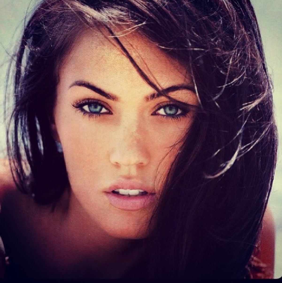 Pinkhoneybeee Celebrity Inspiration Dark Hair Blue Eyes