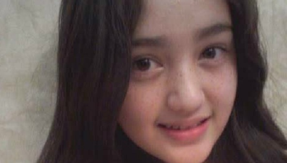 Kumpulan Foto Waktu Kecil Dan Profil Biodata Ranty Maria