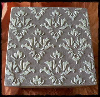 El Refugio de Lirtea: CAJA CON DECOUPAGE,ESTUCO Y CRAQUELADA, PARA UN RETO