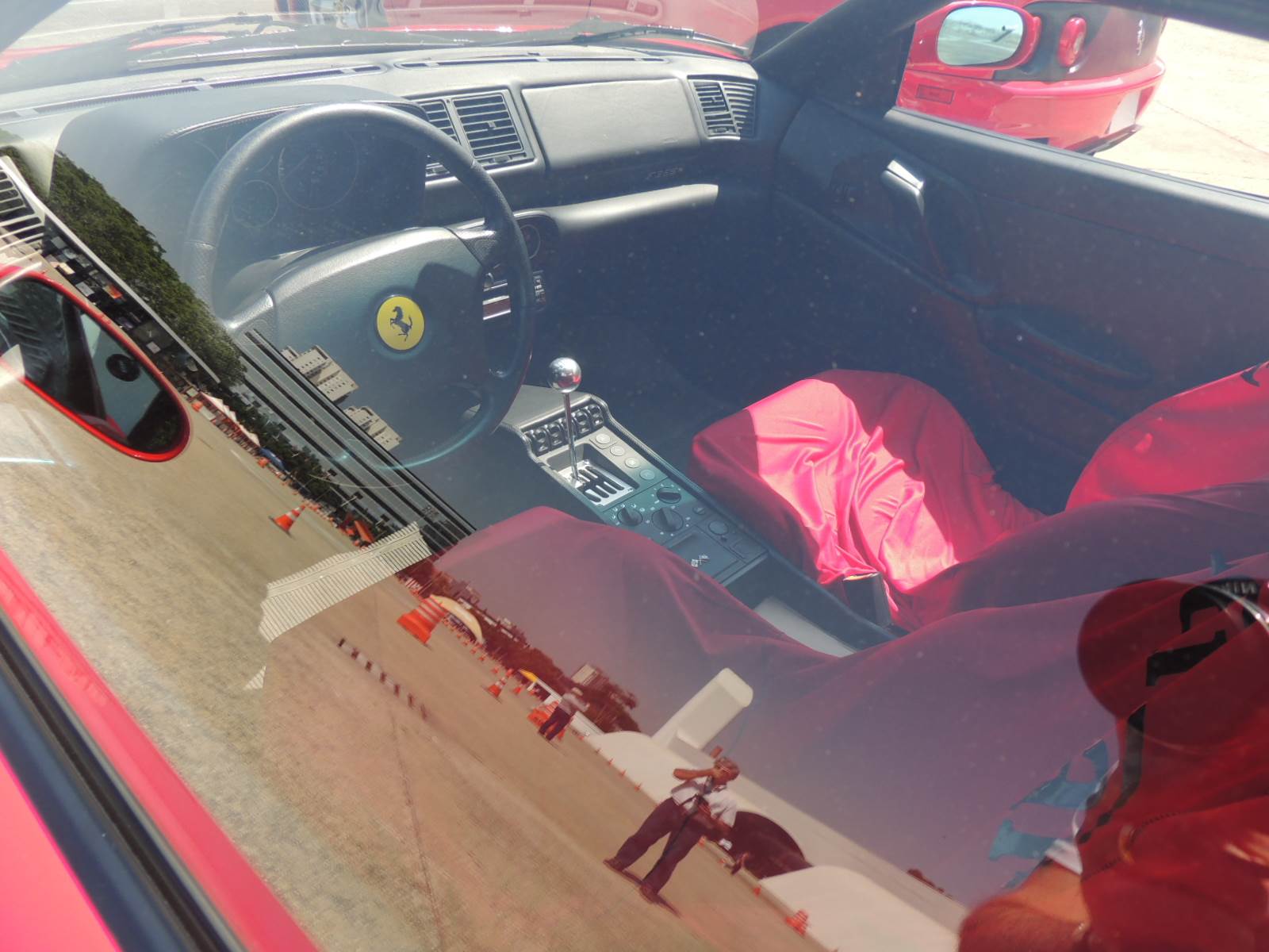 Shell mostra tecnologia de lubrificação em teste com Ferrari