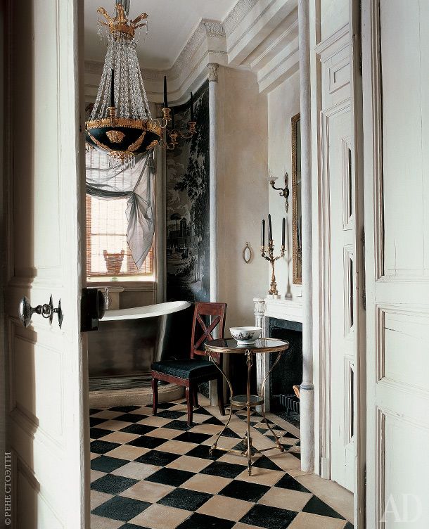 Eye For Design How To Create A French Bathroom Basins In French Baths Are Often Ed Into Wooden Cabinets Giving Extra Storage E And Neatly Concealing Plumbing Search For Secondhand Furniture