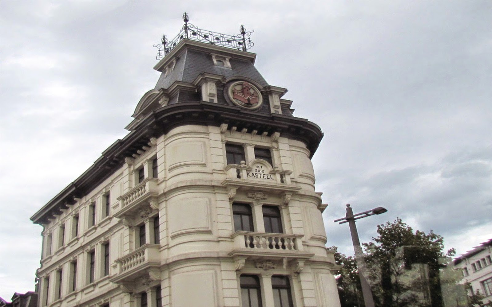 « Antwerpen. »