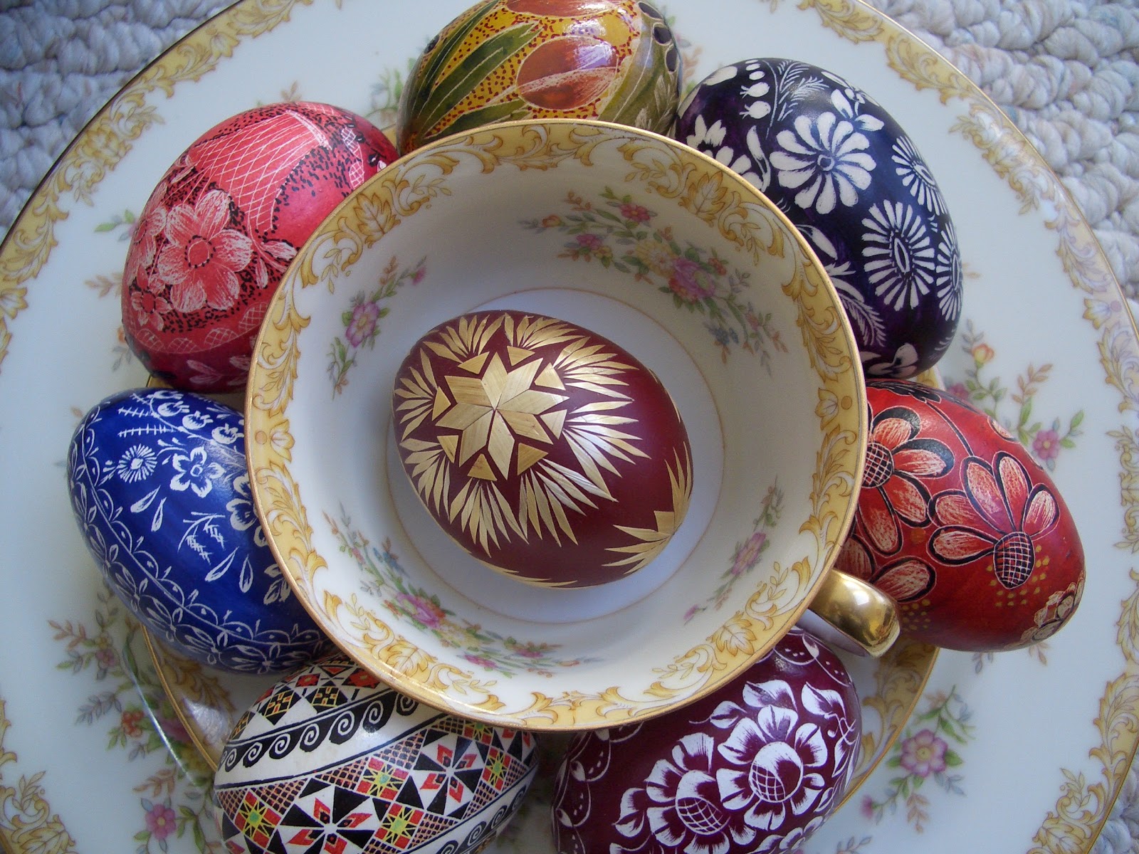 czeching-in-again-egg-display-ideas