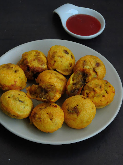 Aloo Mushroom Batata Vada