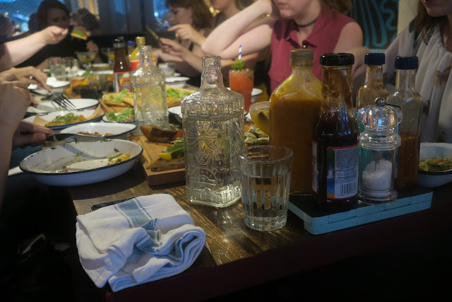 Turtle Bay food and drink table service