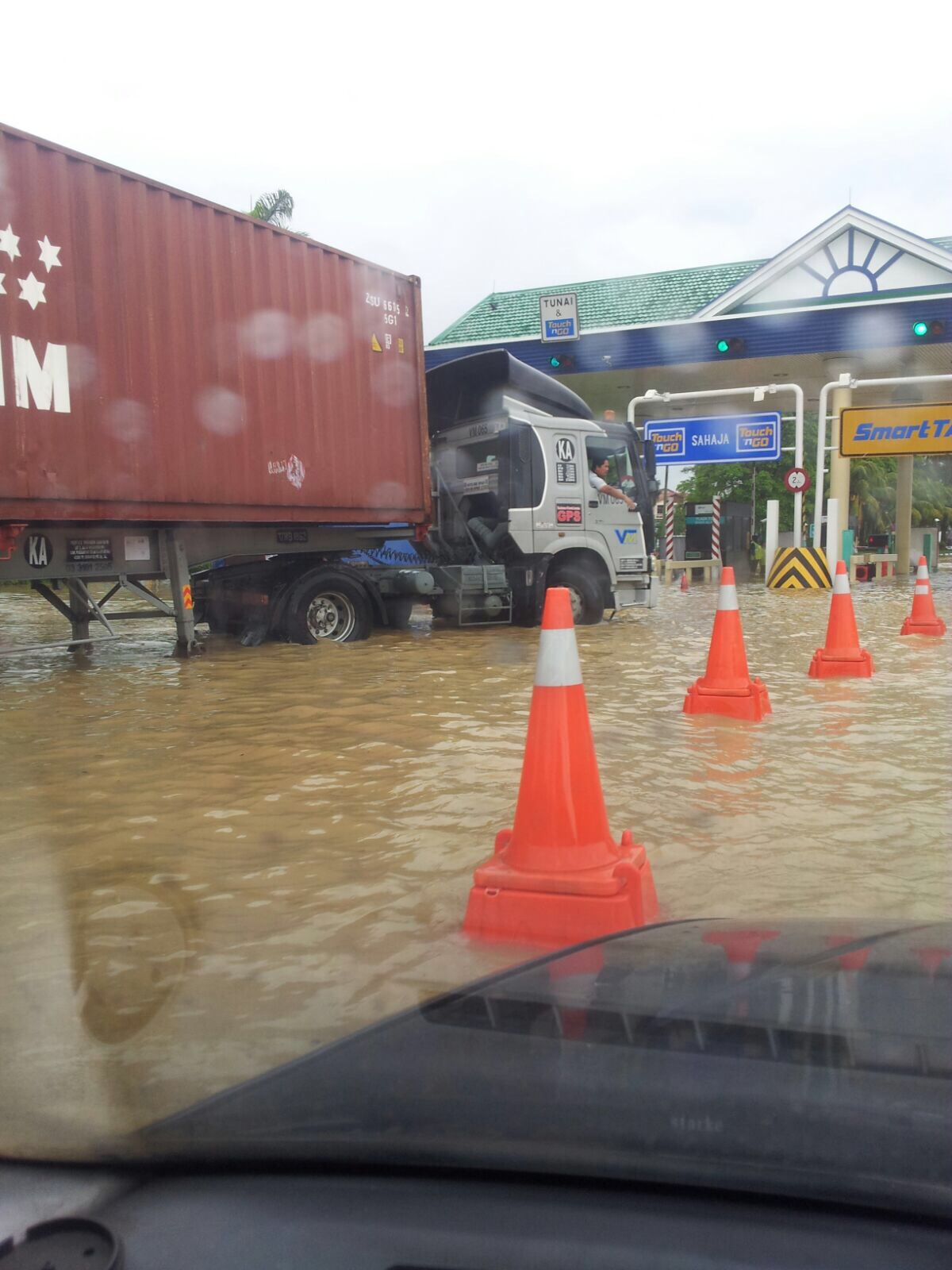 Gambar Banjir Di Shah Alam dan Klang (16 November 2015) ~ VIDEO TERBARU