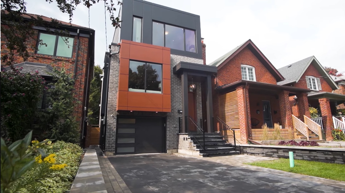 40 Interior Design Photos vs. 10 Second St, Toronto Luxury Home Tour