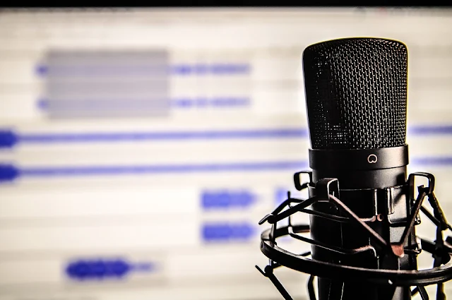 Why Podcasting Is a Trend Marketers Need to Follow