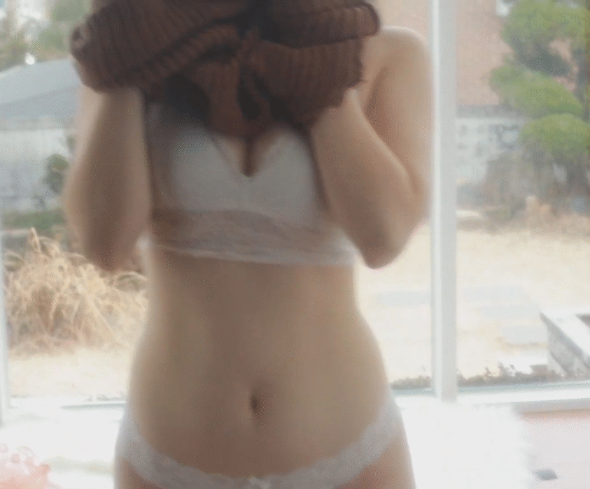 뒹굴녀들.gif