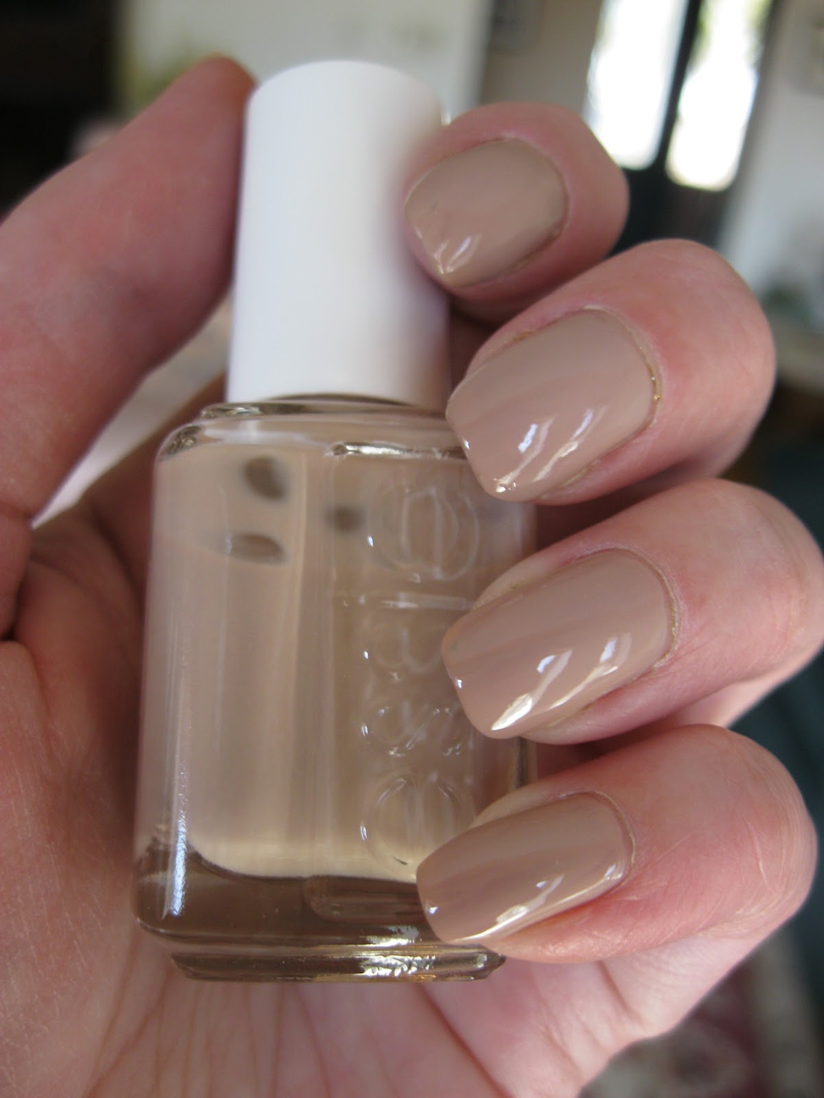 The Lacquer Tracker Essie Jazz
