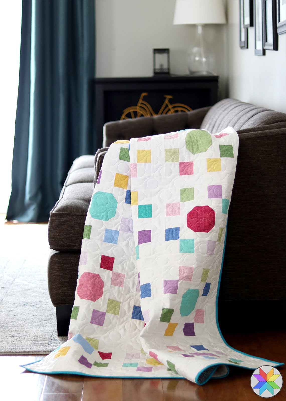 A Bright Corner Spot On Quilt + Color Weave Fabrics
