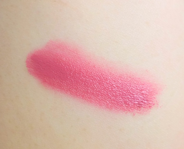 MacQueen New York Cushion Tint 01 Light Pink swatch review