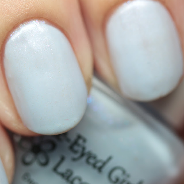 Blue-Eyed Girl Lacquer Hydrangea