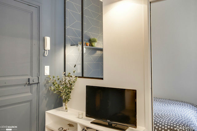 recibidor y mueble de TV en uno