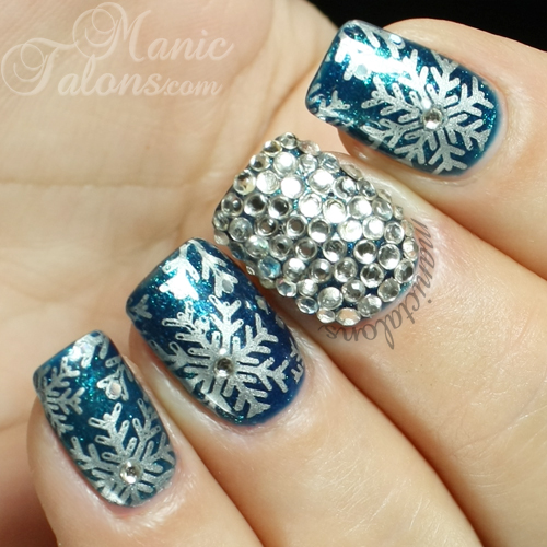 Manic Talons Nail Design: Sparkling Snowflake Overload