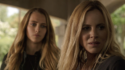 Maria Bello and Teresa Palmer in Lights Out