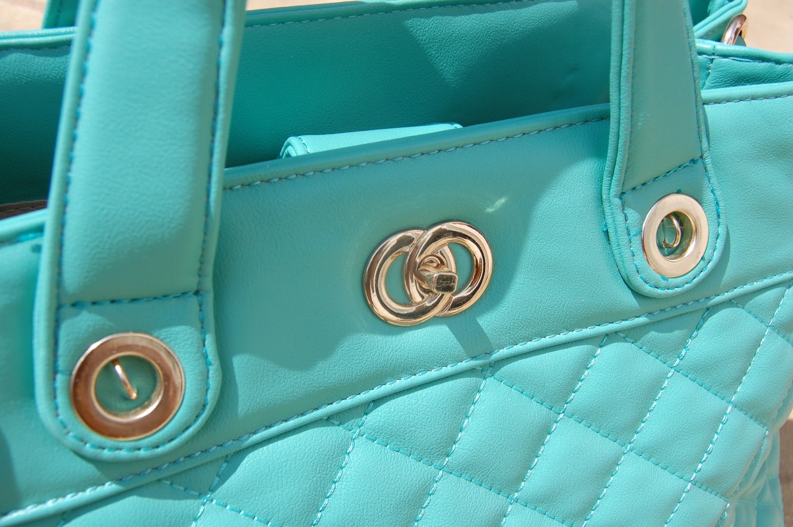 looks 2 b loved Mint Green Quilted Bag