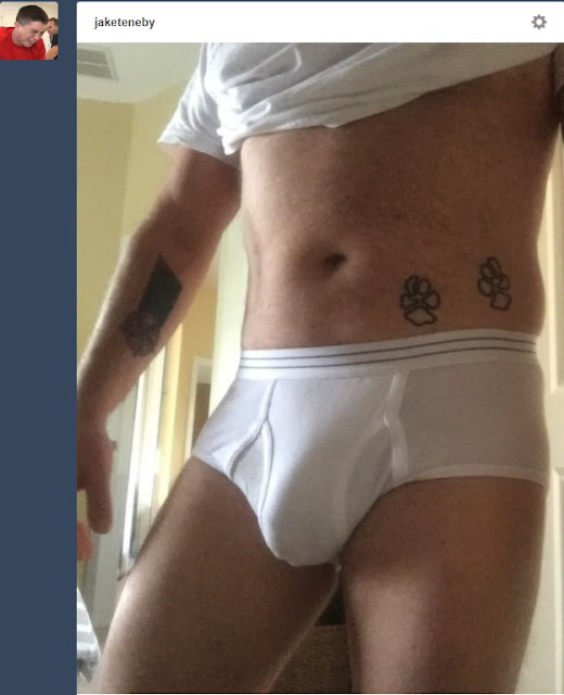 From Plain White Briefs to Super 'Pants!