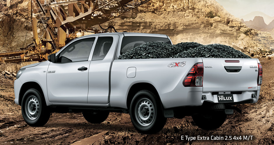 TOYOTA HILUX EXTRA CABIN NASMOCO TOYOTA GOMBEL SEMARANG