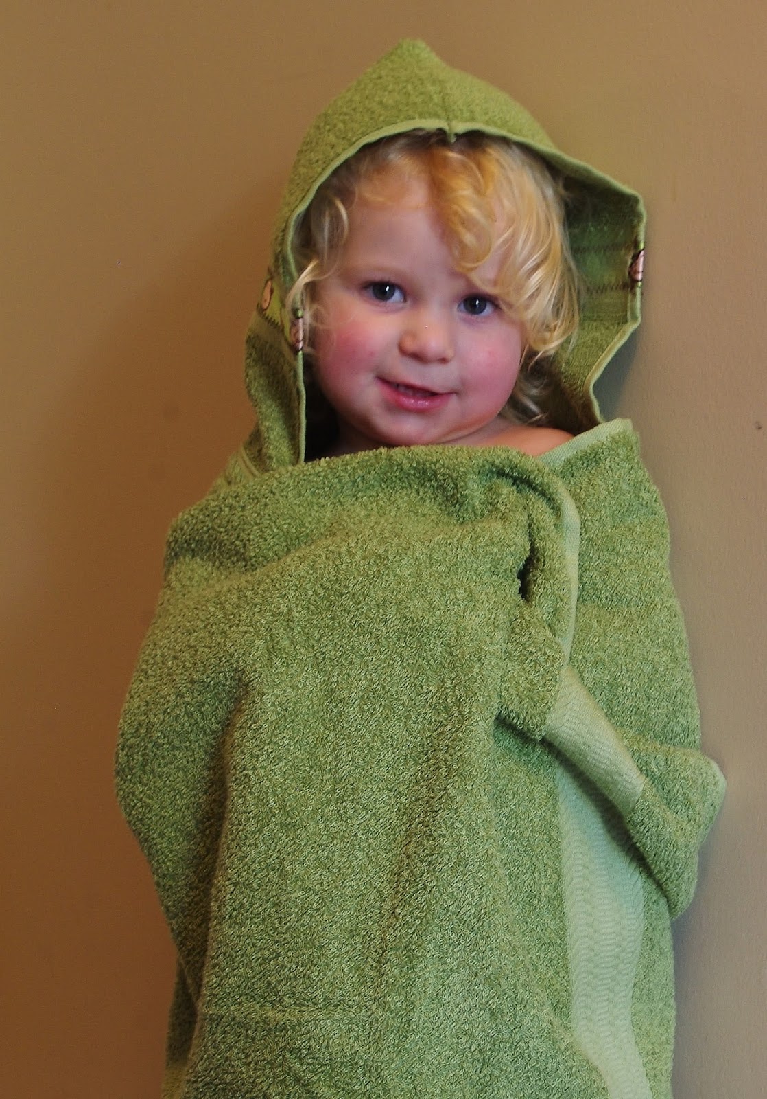Red Fox Design & DIY Children's Hooded Towel