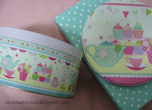 Conjunto avental motivo cupcakes