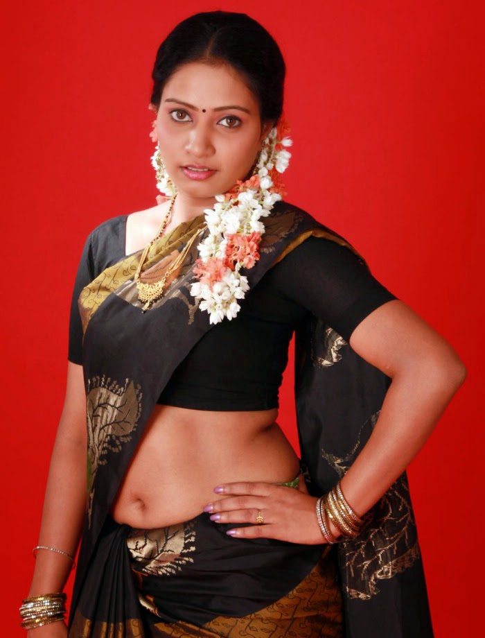 Sexy Kerala Mallu Aunty Naisa With Black Saree Hd Latest Tamil Actress Telugu Actress Movies 