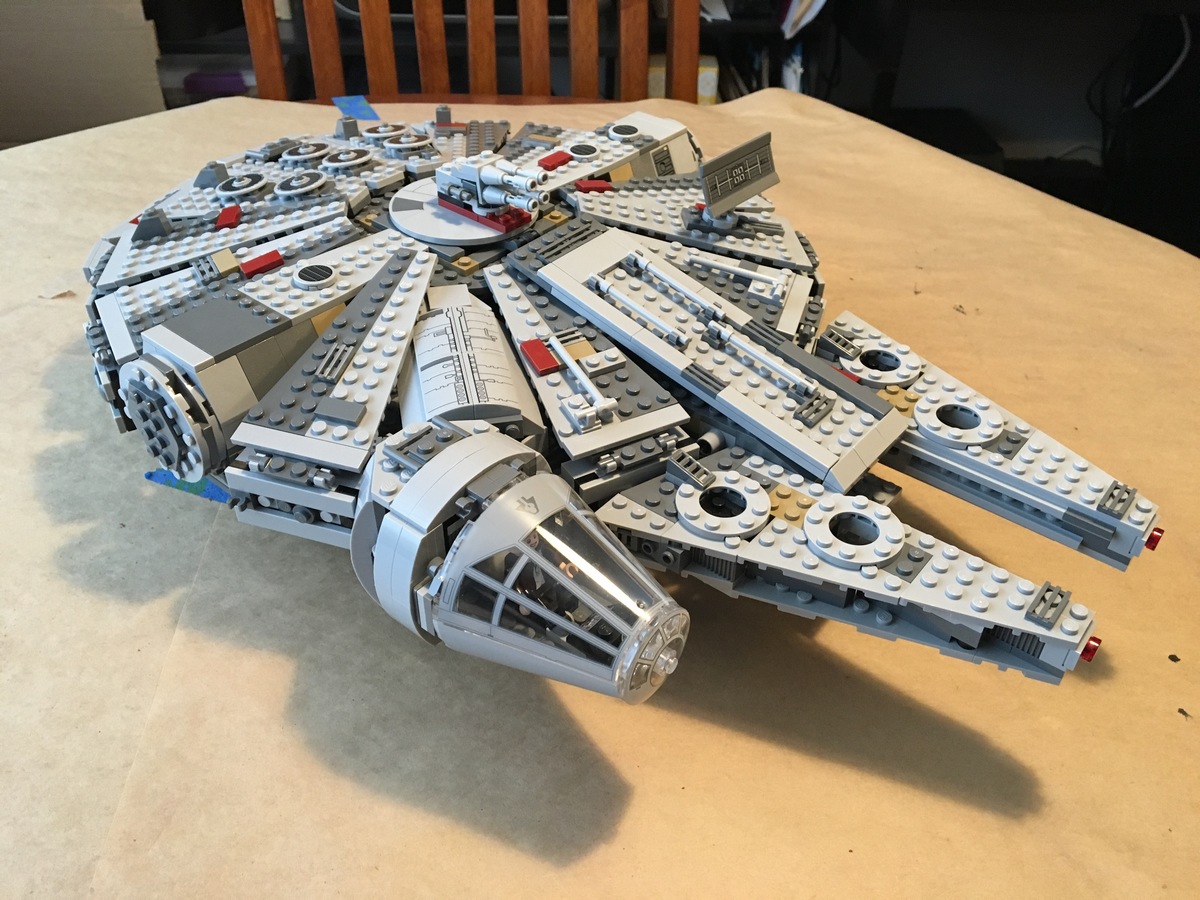 Nerdy Views Lego Millennium Falcon Build