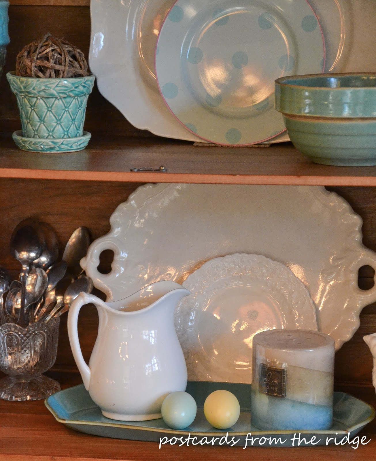 Understated Easter and Spring decor | Postcards from the Ridge