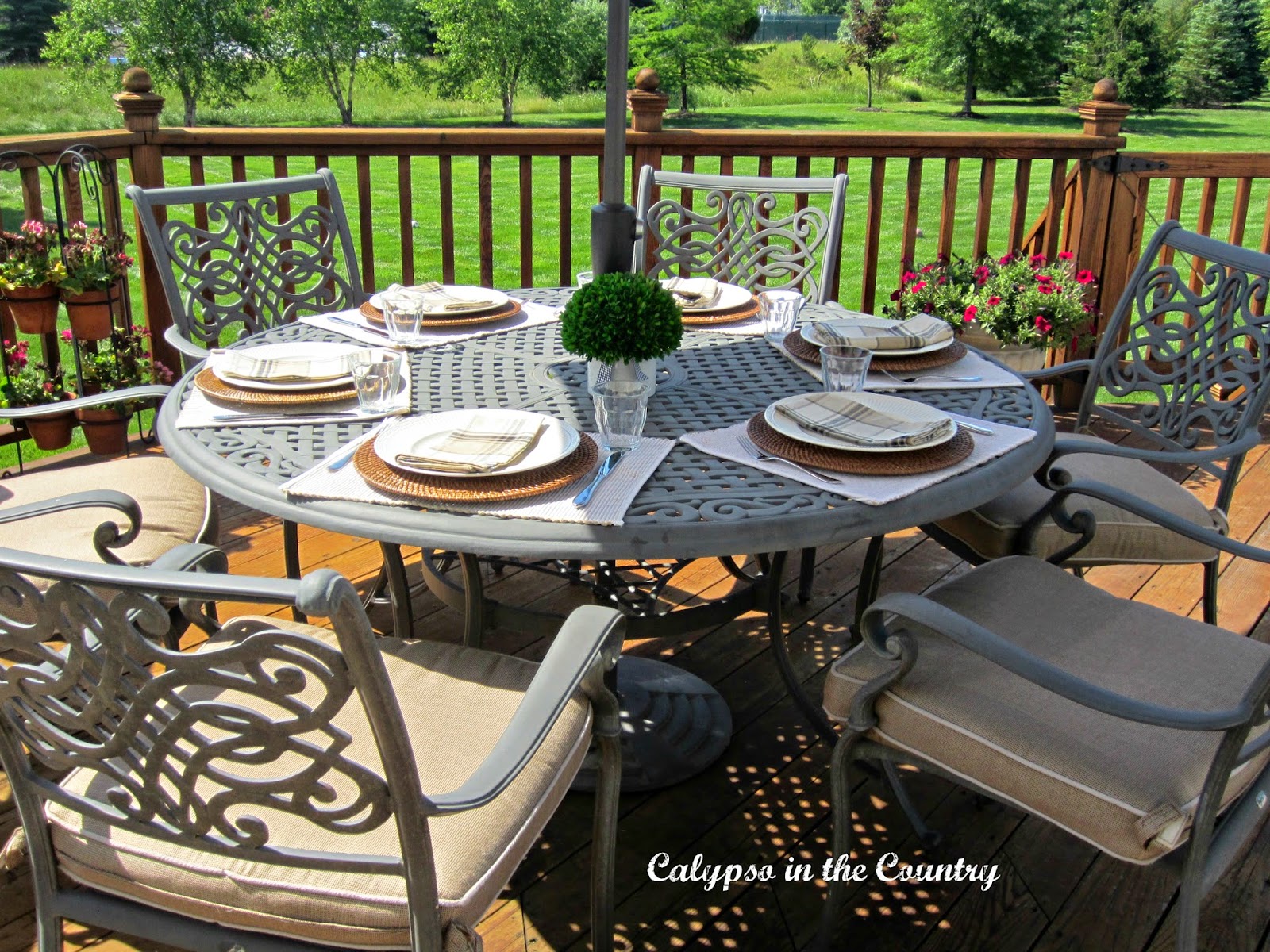 Outdoor table setting for Father's Day Outdoor table setting for Father's Day