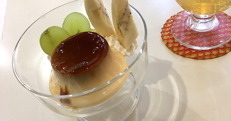 JR小岩駅より南へ4・5分ほどにある純喫茶『珈琲レモン』のプリン