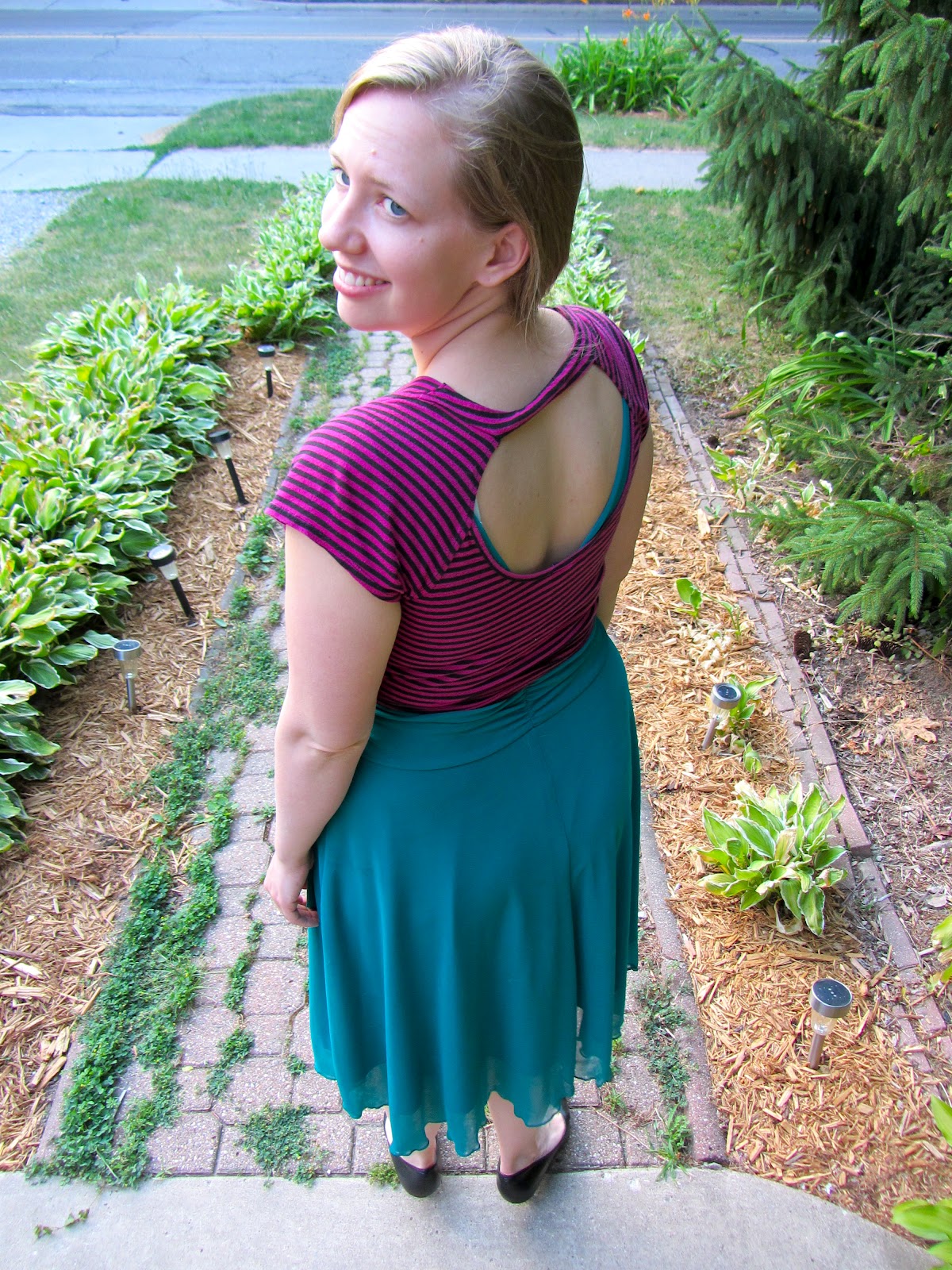 Lovely Blonde Yank: bright green twirly skirt