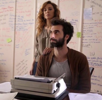 ezilen poyraz karayel