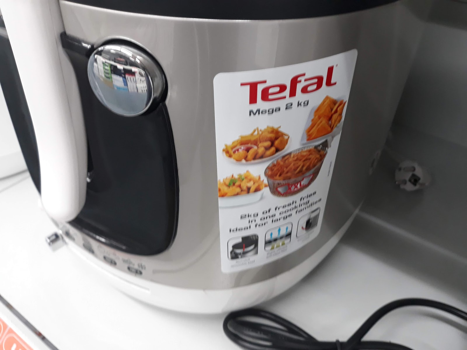 Tefal FR480015 Mega XXL fryer