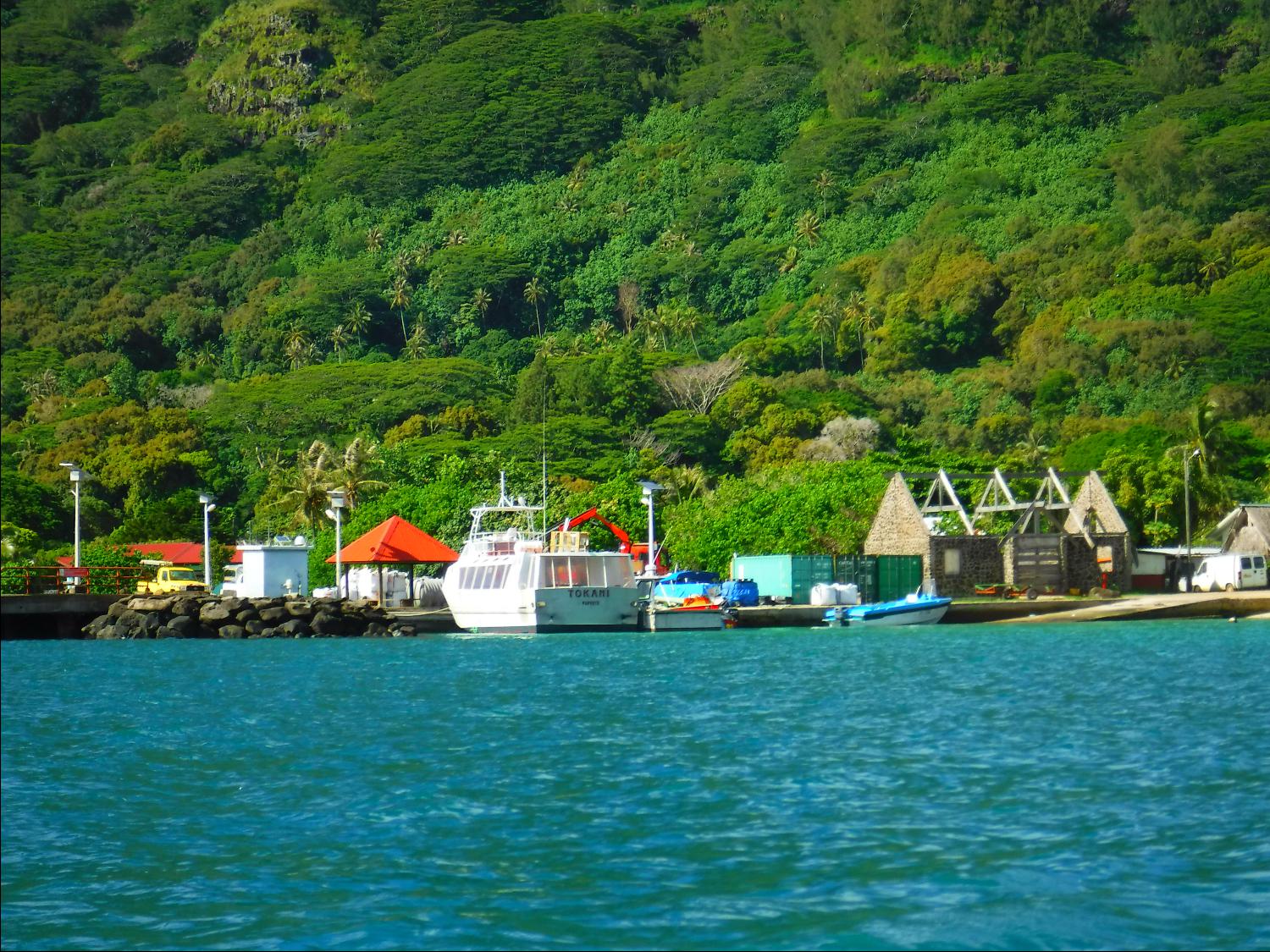 AdventuresAboardAvatar Introduction to the Gambier Island Group