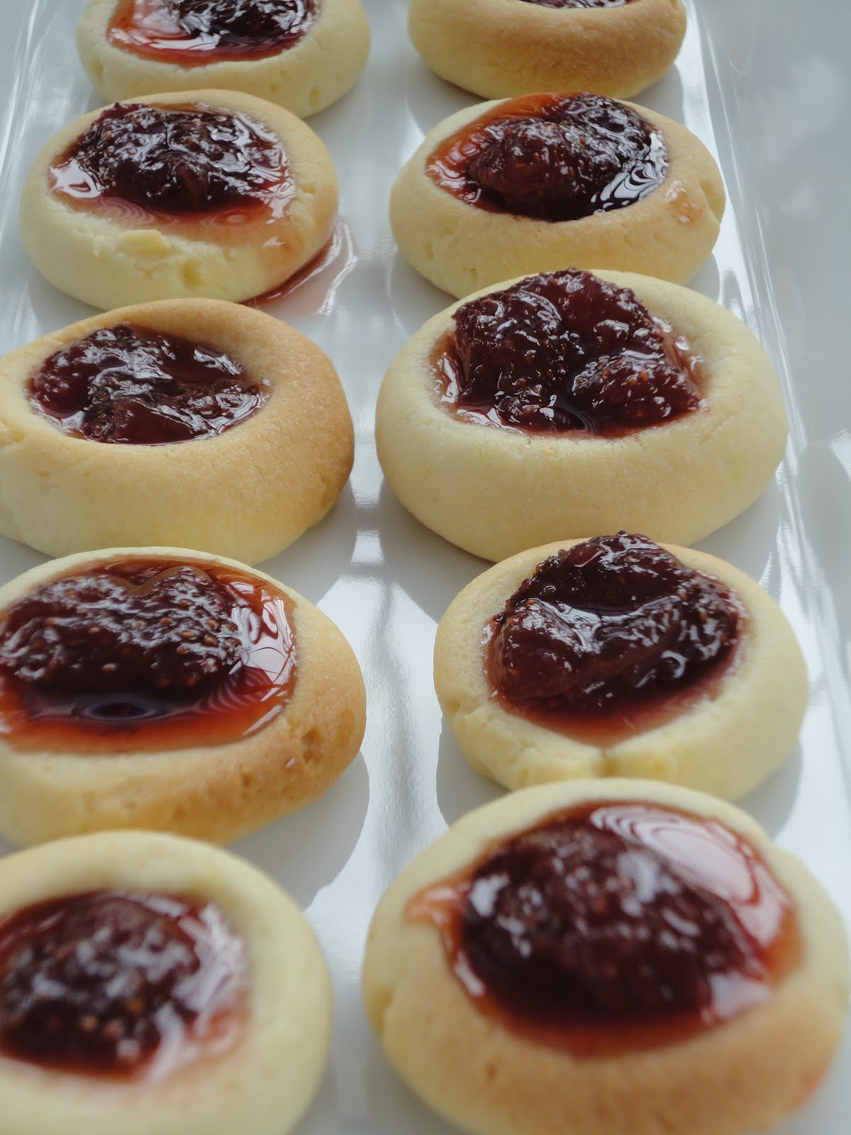 LEZZETİKRAM Çilek Reçelli Kurabiye