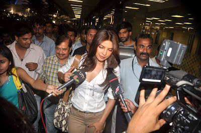 Priyanka Chopra Spotted at Airport