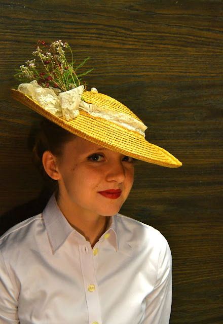 Flashback Summer: Sassy Straw Saucer Hat DIY- 1940s, 1950s vintage refashion tutorial