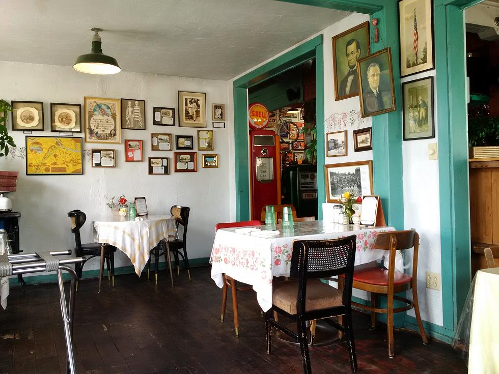 Green & Gardenia simple & inspiring Breadline Cafe