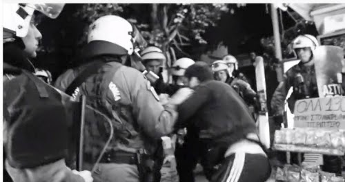 Video: ΜΑΤατζήδες κλέβουν νερά και δέρνουν τον περιπτερά