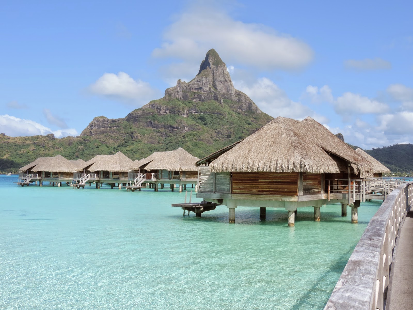 Christina Lea Loves : Honeymooning: Bora Bora, Part Three