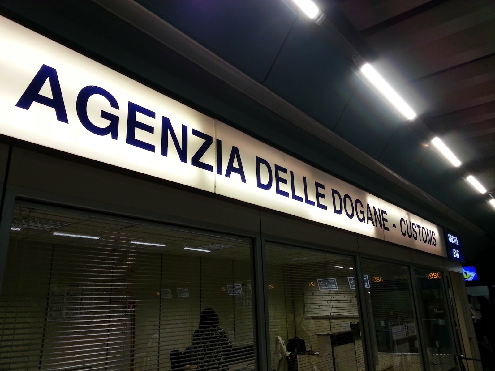 來去玩 一小時完成羅馬機場三家退稅 (VAT Tax Refund at Rome Fiumicino Airport)