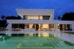 Modern Mansions With Pools