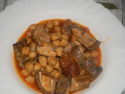  GARBANZOS CON CALLOS 