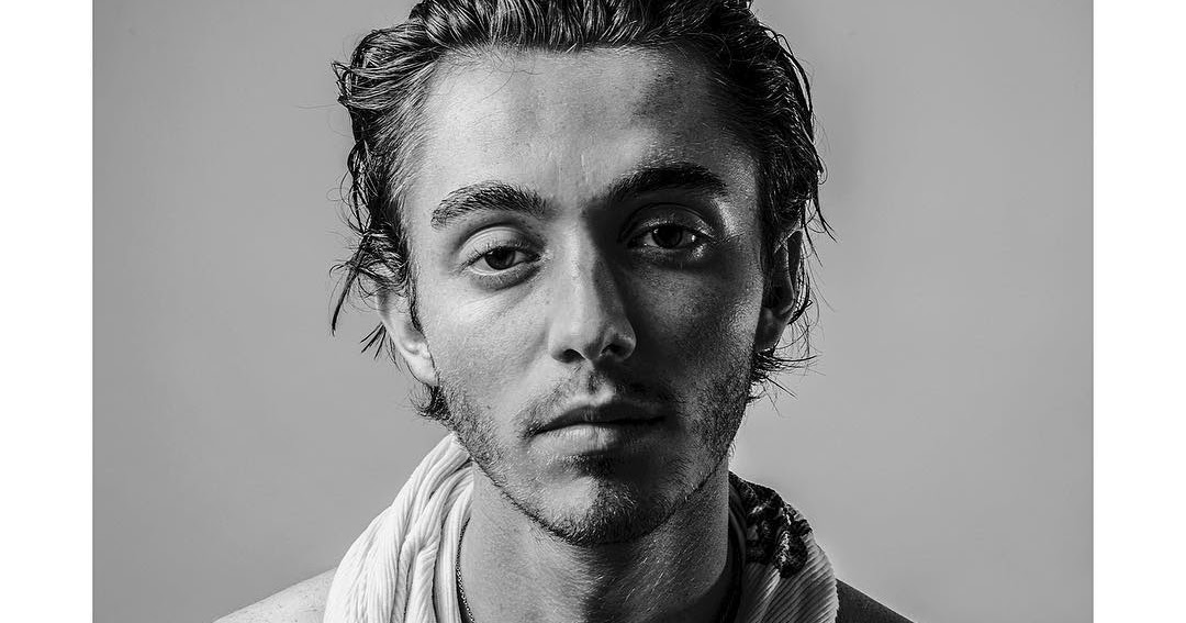 Terjemahan Lagu White Roses Greyson Chance Lirik Lagu Berkelas