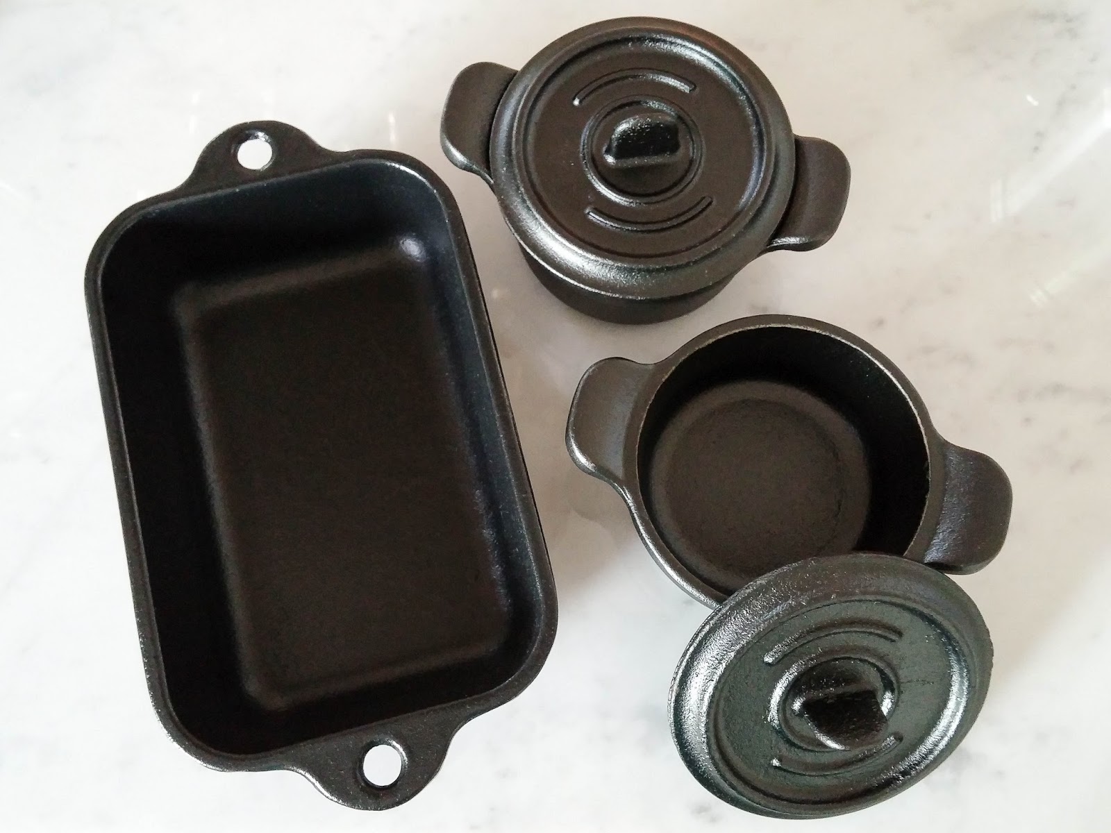 Hungry Cravings Victoria Versus Lodge Cast Iron