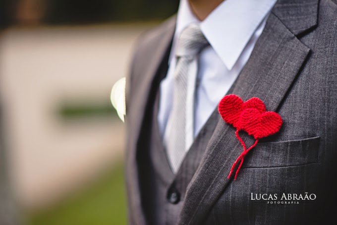 casamento-fazenda-love-birds-lapela-noivo