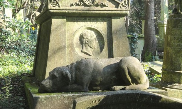 Misterios  y Mitologia - Página 4 Estatuas_cementerio_perros